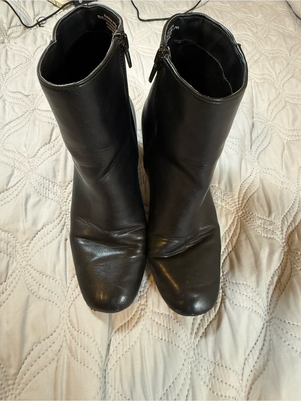 LOFT Black Faux Leather Ankle Booties Size 9M Block Heel Side Zip - Picture 2 of 10